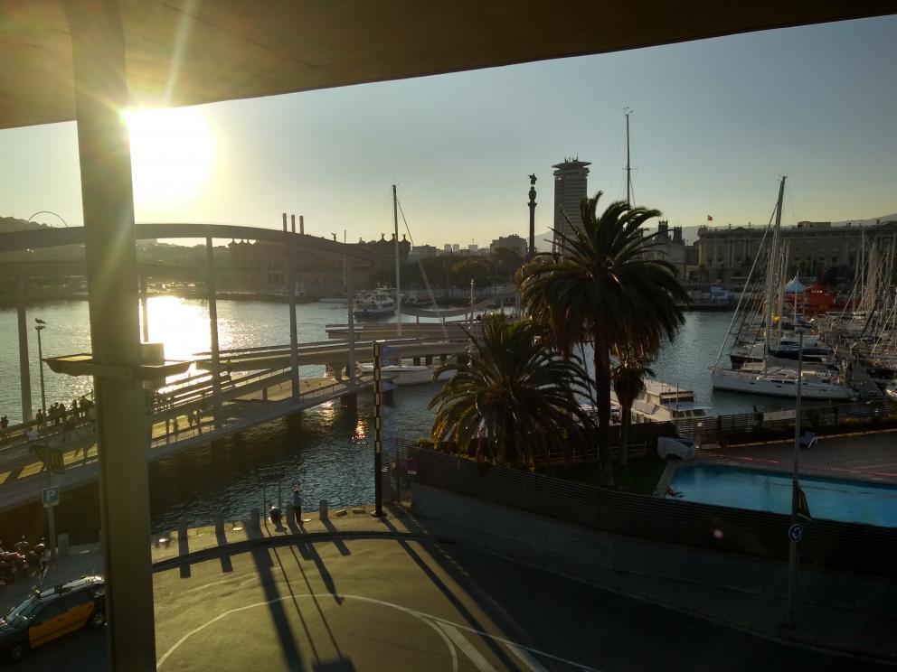 Maremagnum Barcelona desde el Café del Mar